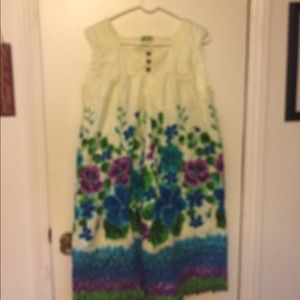Hawaiian 🌺 Muumuu size large 42 inches long
